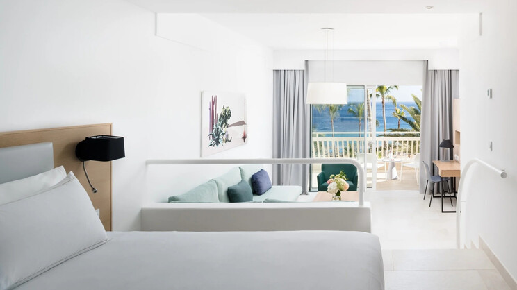 Plus Fariones Suite Hotel